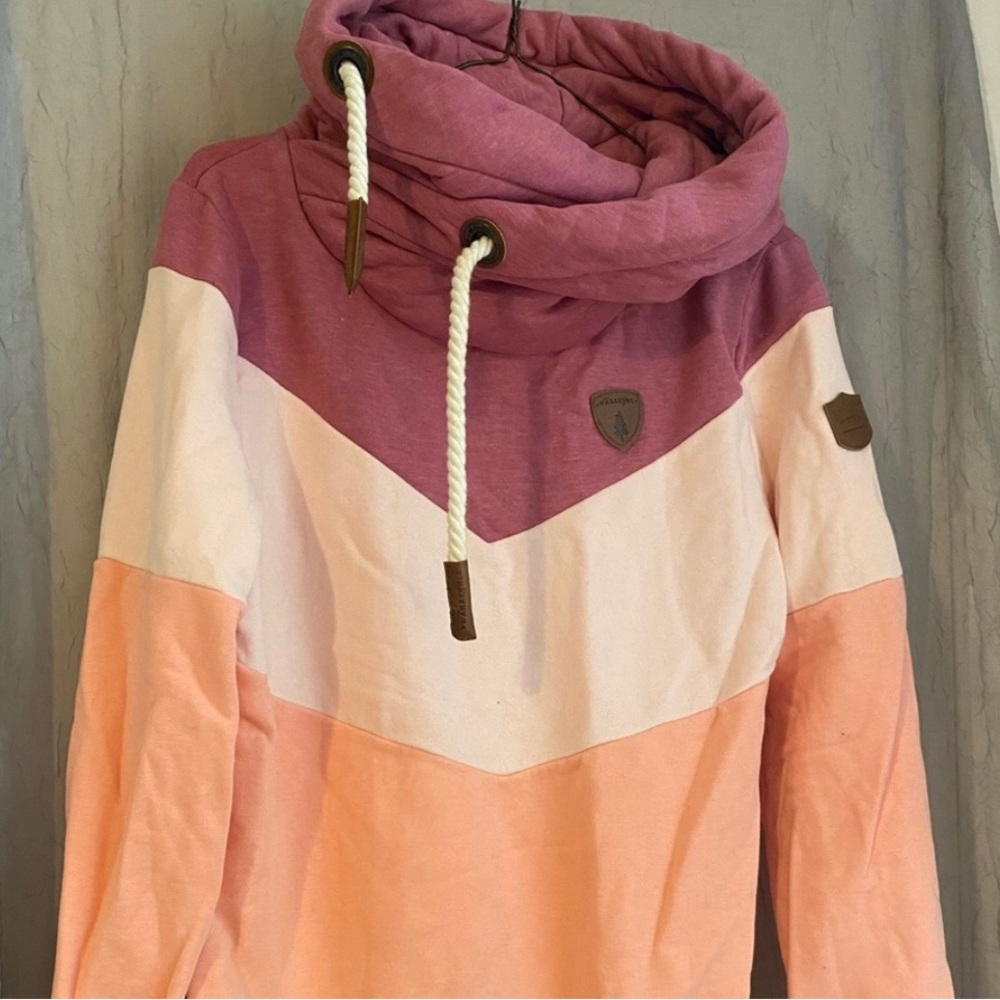 Wanakome. Great thick -warm -sweatshirt